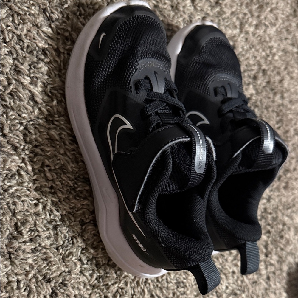 Nike Kids Sneakers Black and White